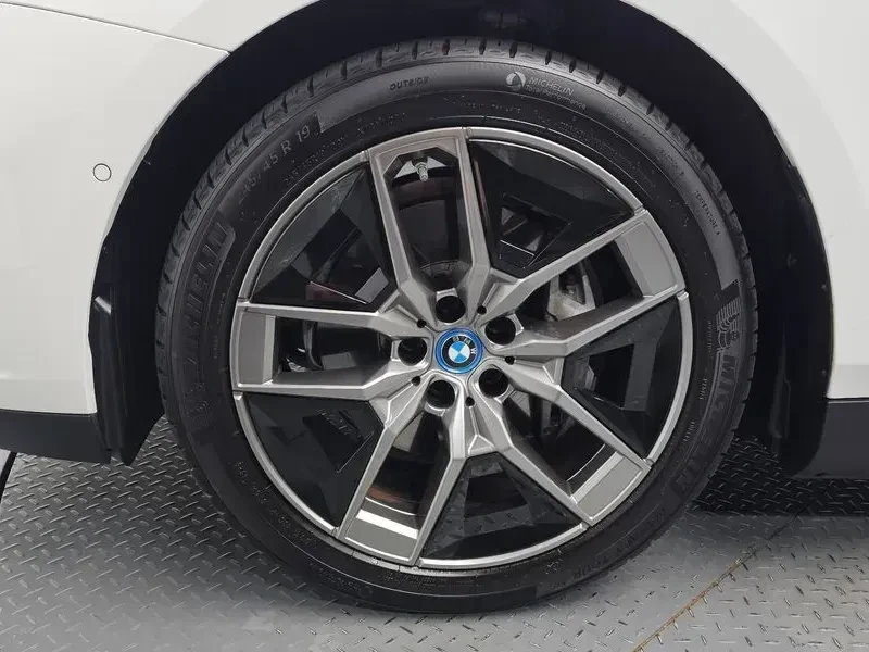 BMW i5 * Edrive 40* Harman Kardon | Mobile.bg � ����������� 5