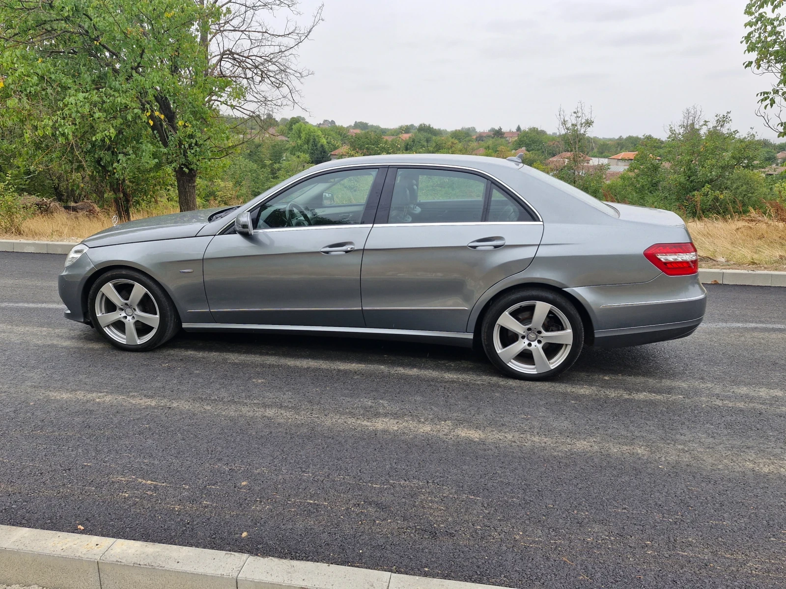 Mercedes-Benz E 350 Avantgarde - изображение 5