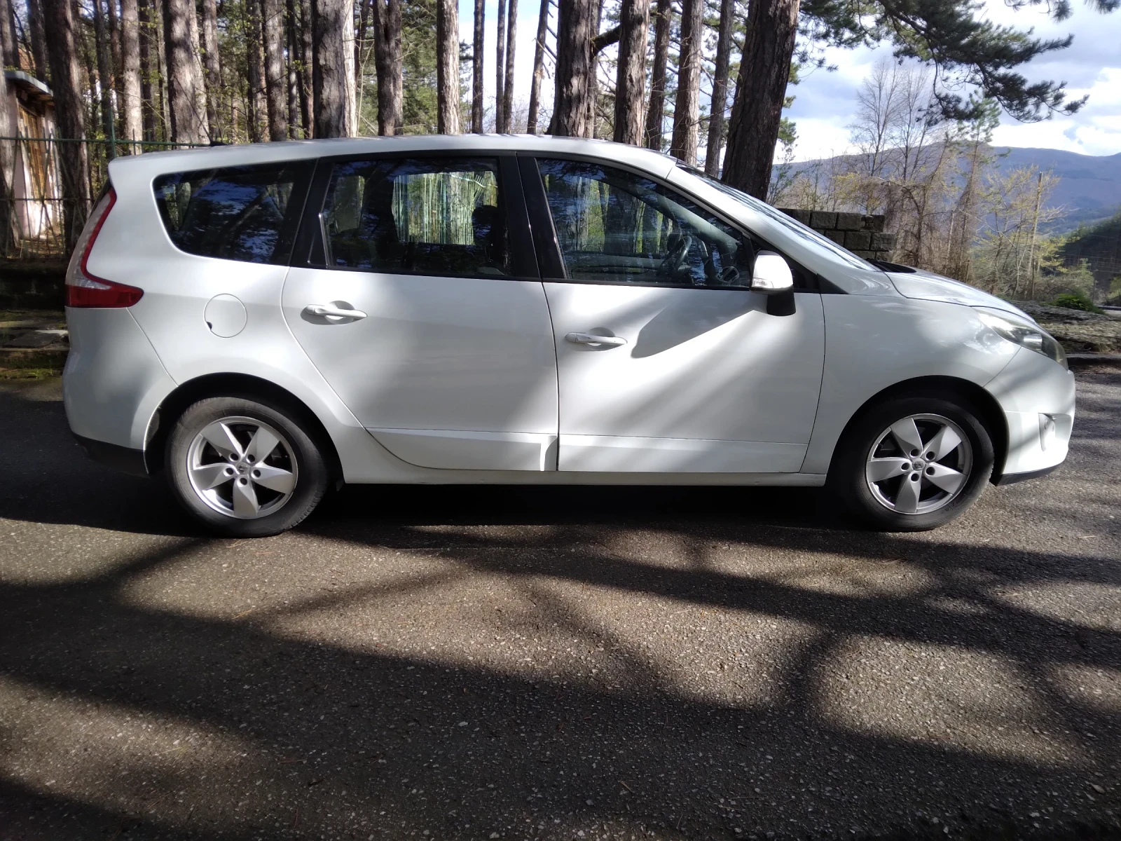Renault Grand scenic 1.9 - 131к.с.dci - изображение 2