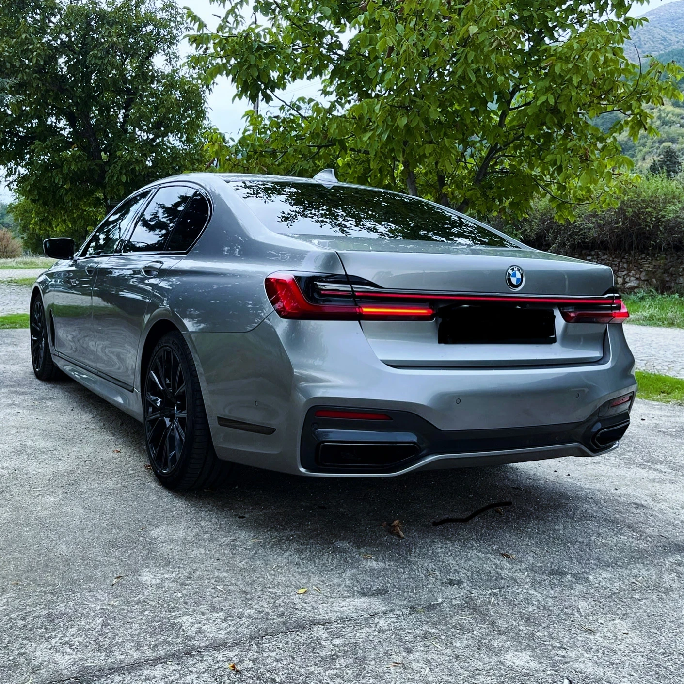 BMW 740 SHADOW LINE // 4х4 // M-PAKET - изображение 4