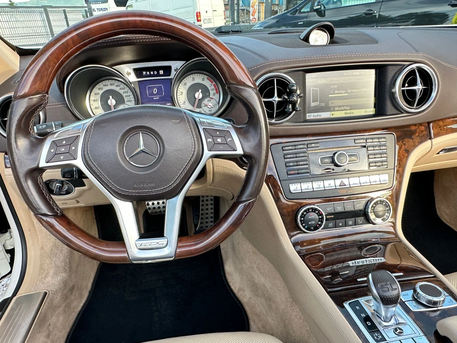 Mercedes-Benz SL 500 AMG - изображение 10