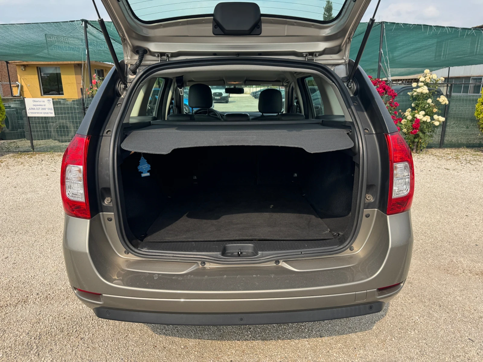 Dacia Logan 1.2i LPG  - изображение 7