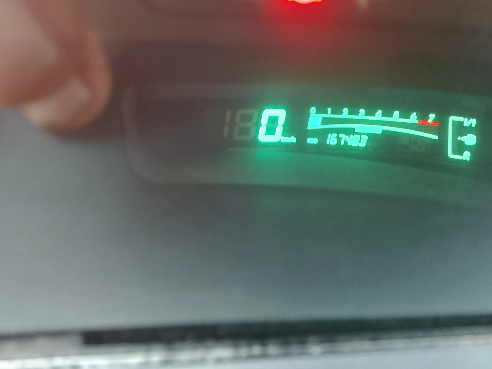 Toyota Yaris 1.3i Tom Tom - изображение 10