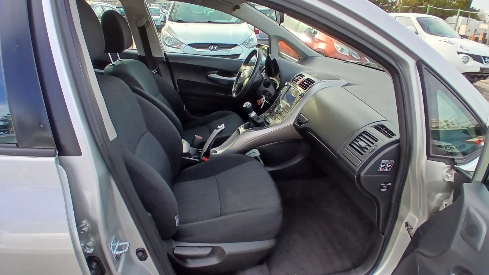 Toyota Auris 1, 6i   | Mobile.bg   10