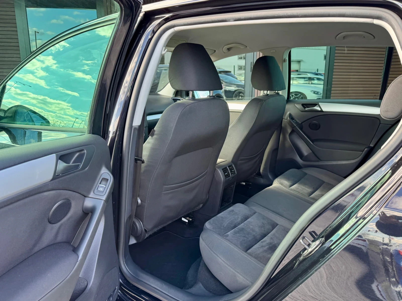 VW Golf 1.6 TDI - изображение 9