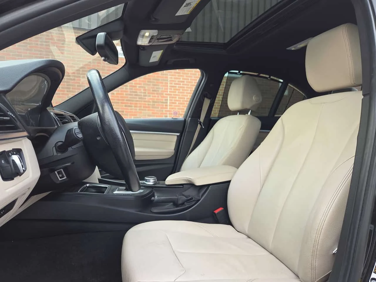 BMW 330 * Подгрев * Следене на лентите * Шибидах * , снимка 10 - Автомобили и джипове - 53837453