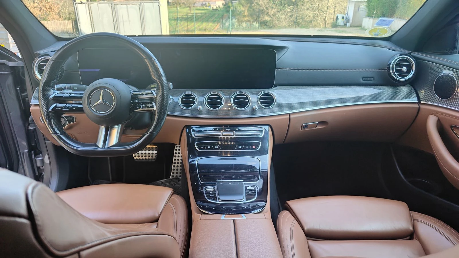 Mercedes-Benz E 220 D AMG LINE 9G , снимка 5 - Автомобили и джипове - 53999531