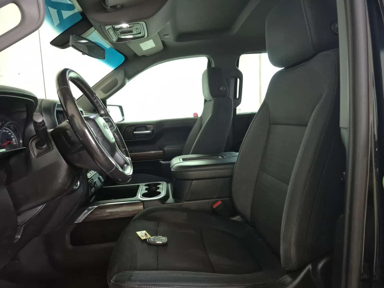 Chevrolet Silverado * RST CREW CAB SHORT BED * CARFAX * БЕЗ ПЪРВОНАЧАЛ, снимка 5 - Автомобили и джипове - 54189938