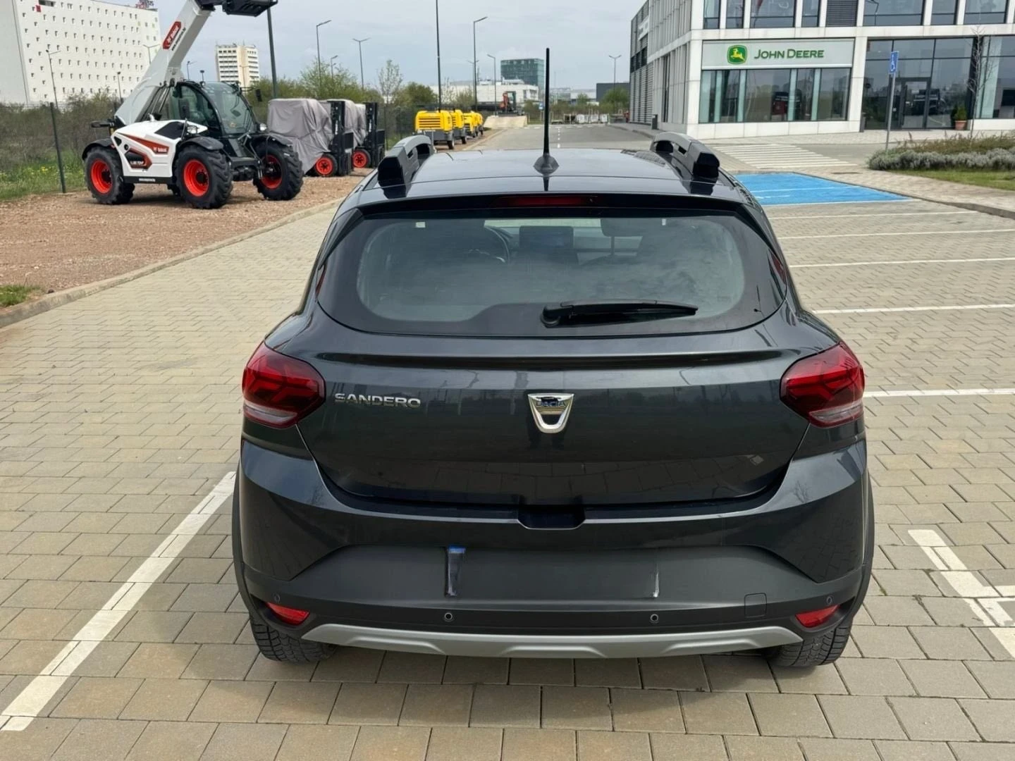 Dacia Sandero Stepway TCe, снимка 5 - Автомобили и джипове - 54231544