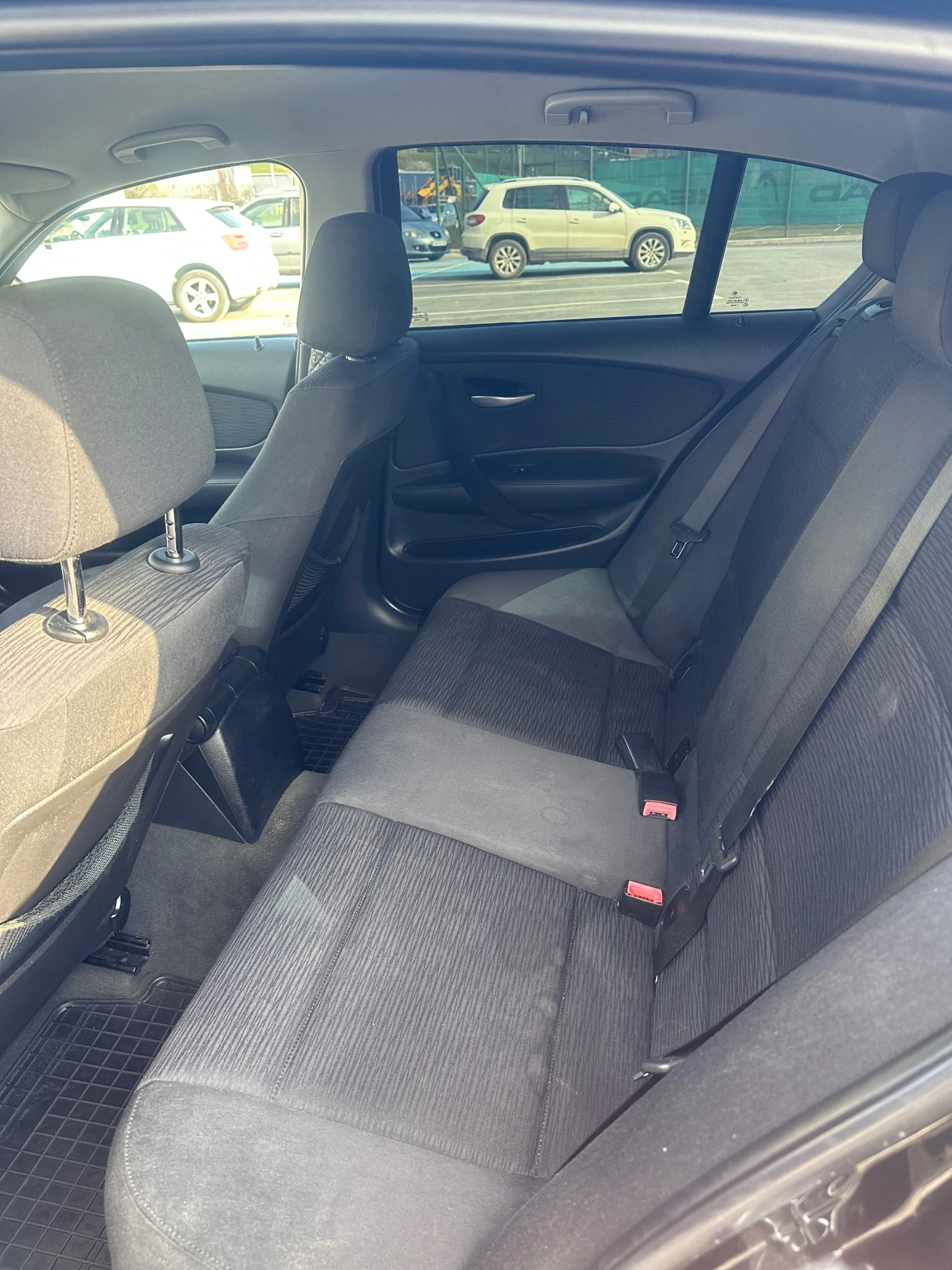 BMW 118, снимка 11 - Автомобили и джипове - 54313764