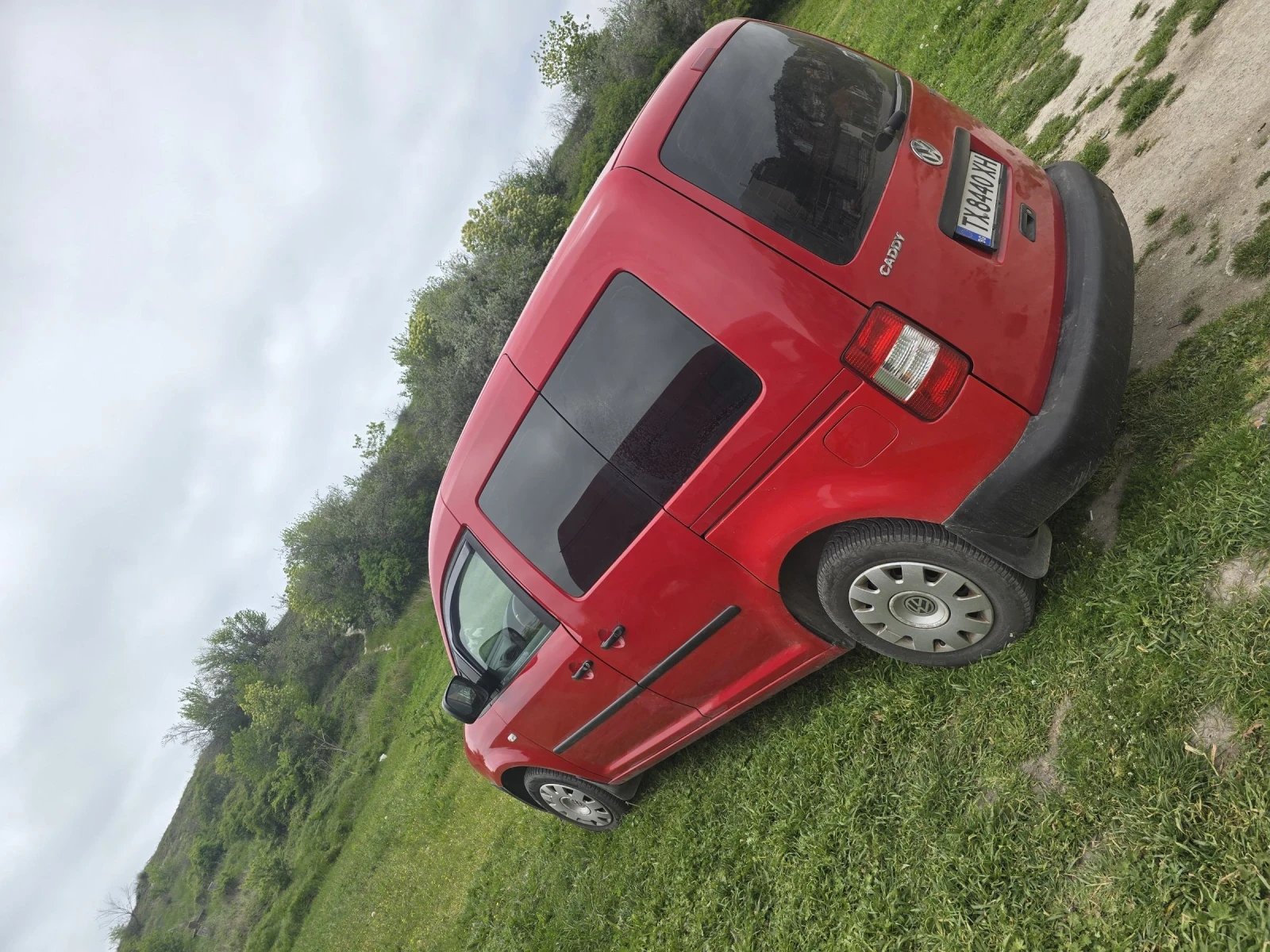 VW Caddy 1.4, снимка 4 - Автомобили и джипове - 54454831