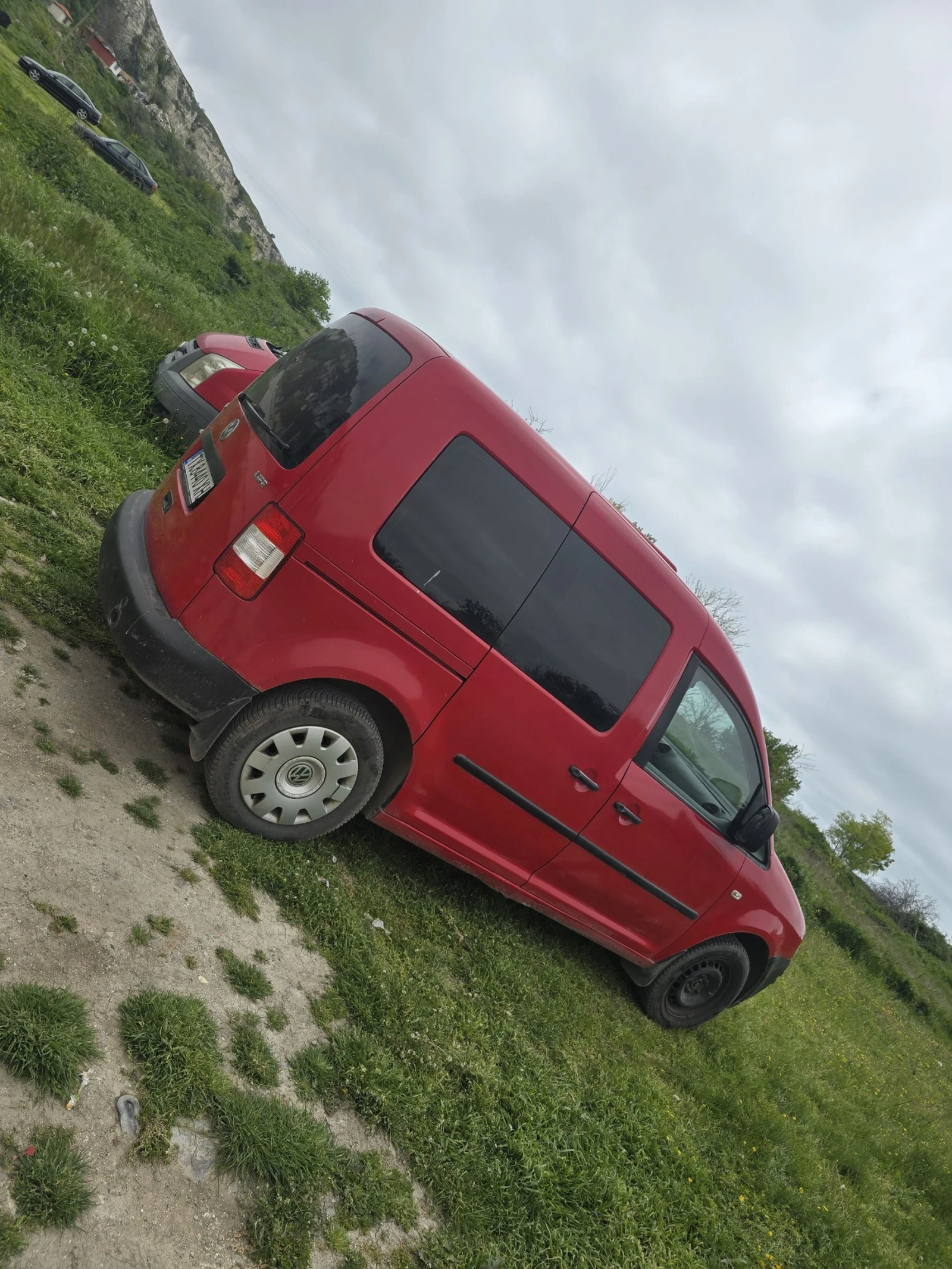 VW Caddy 1.4, снимка 3 - Автомобили и джипове - 54454831