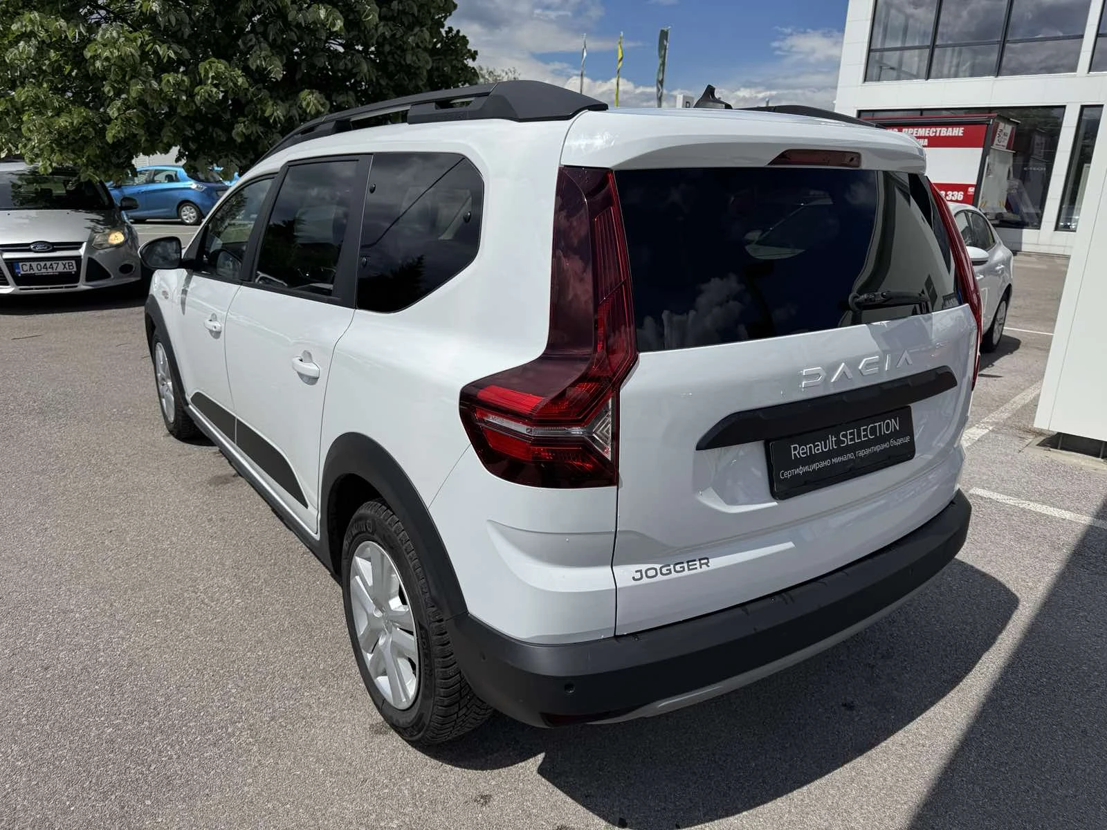 Dacia Jogger 1.0Tce 6+ 1 LPG, снимка 4 - Автомобили и джипове - 54607245