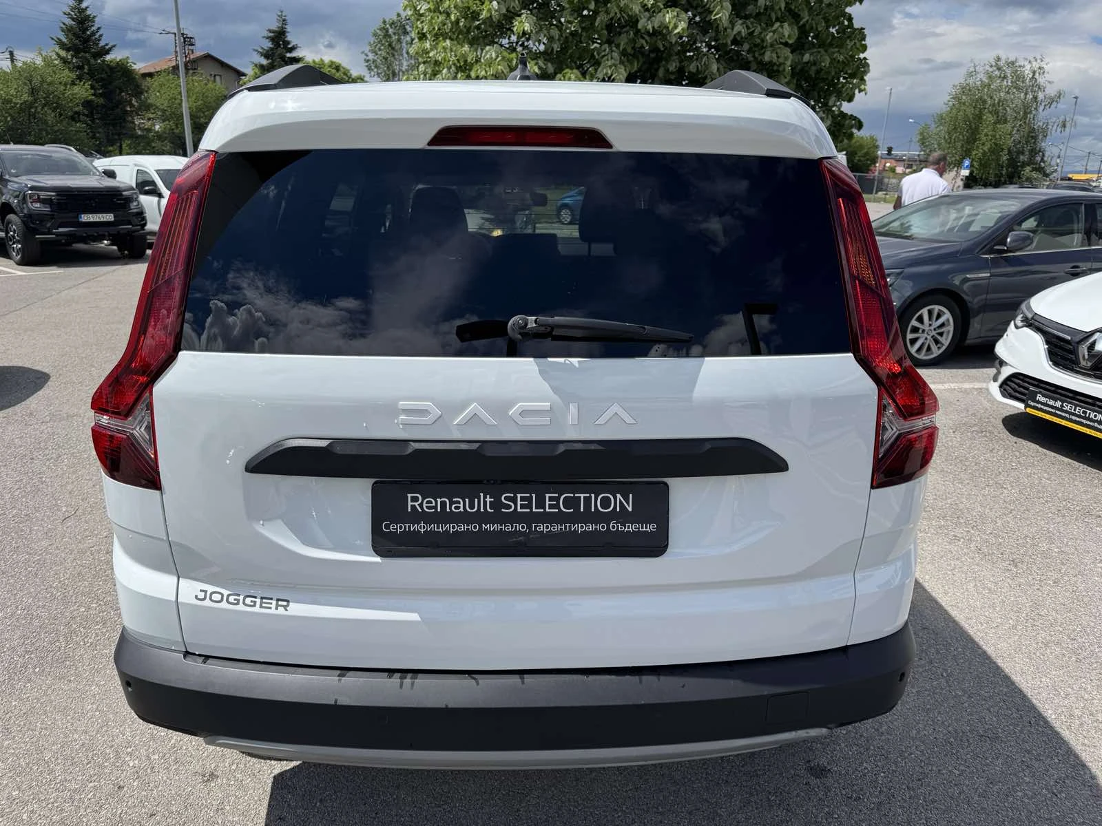 Dacia Jogger 1.0Tce 6+ 1 LPG, снимка 5 - Автомобили и джипове - 54607245
