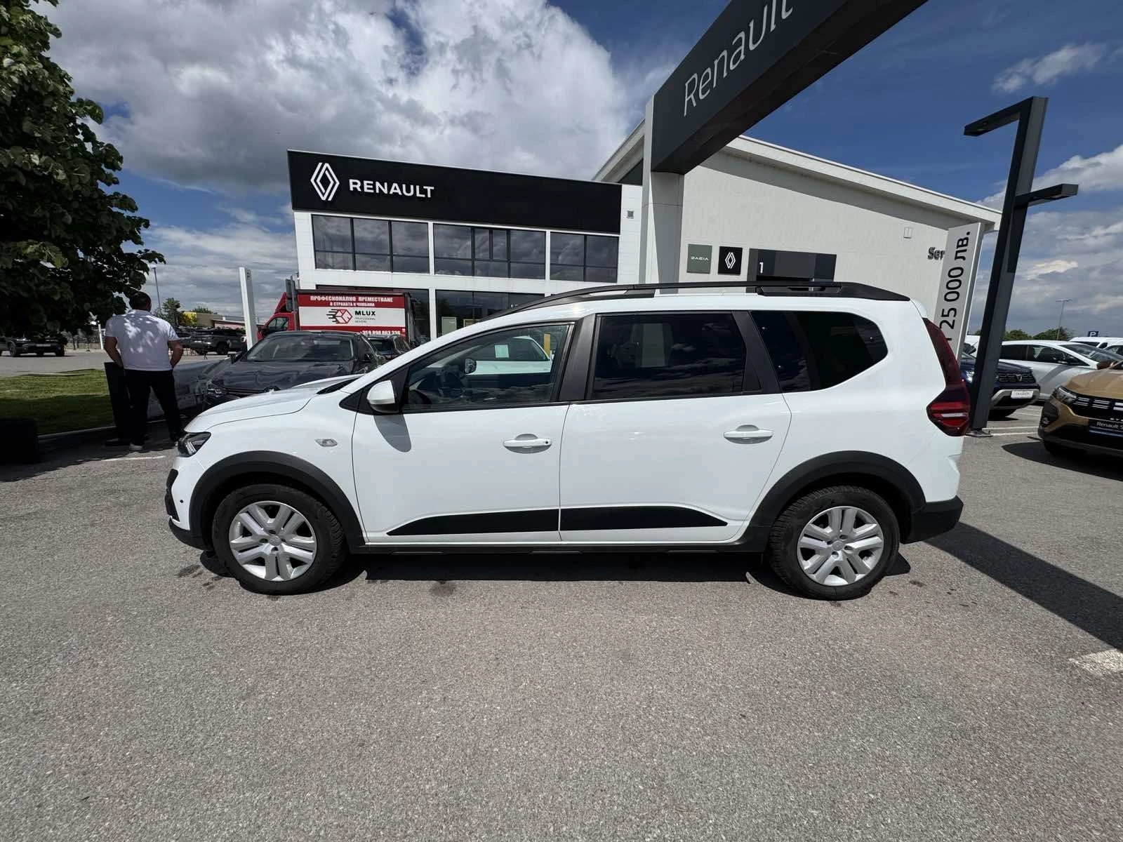 Dacia Jogger 1.0Tce 6+ 1 LPG, снимка 3 - Автомобили и джипове - 54607245