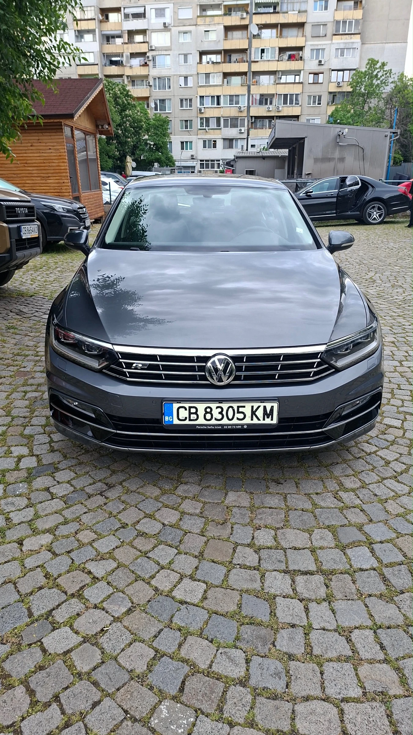 VW Passat R-Line 1.8 TSI 180 hp.