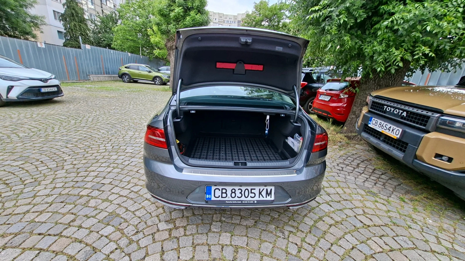 VW Passat R-Line 1.8 TSI 180 hp., снимка 5 - Автомобили и джипове - 54616097