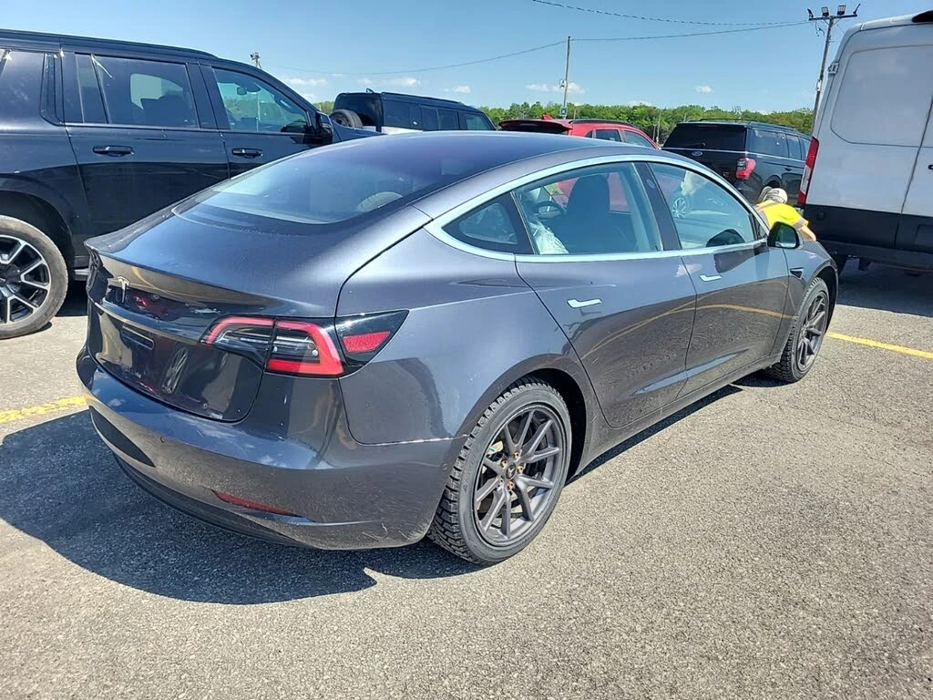 Tesla Model 3 Long Range RWD* PANORAMA* ПОДГРЕВ* КРАЙНА ЦЕНА* , снимка 3 - Автомобили и джипове - 54726757