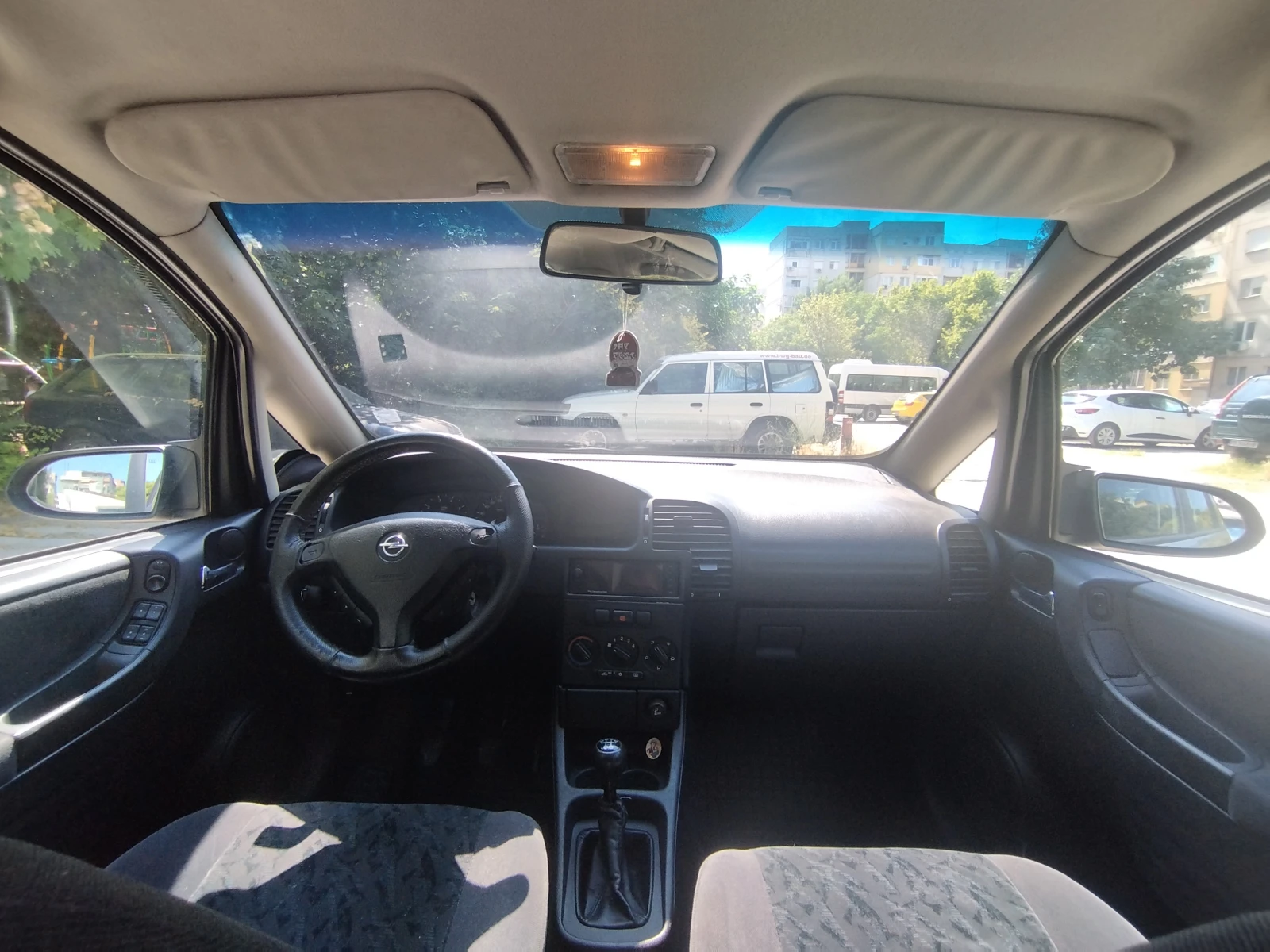 Opel Zafira, снимка 7 - Автомобили и джипове - 55123312