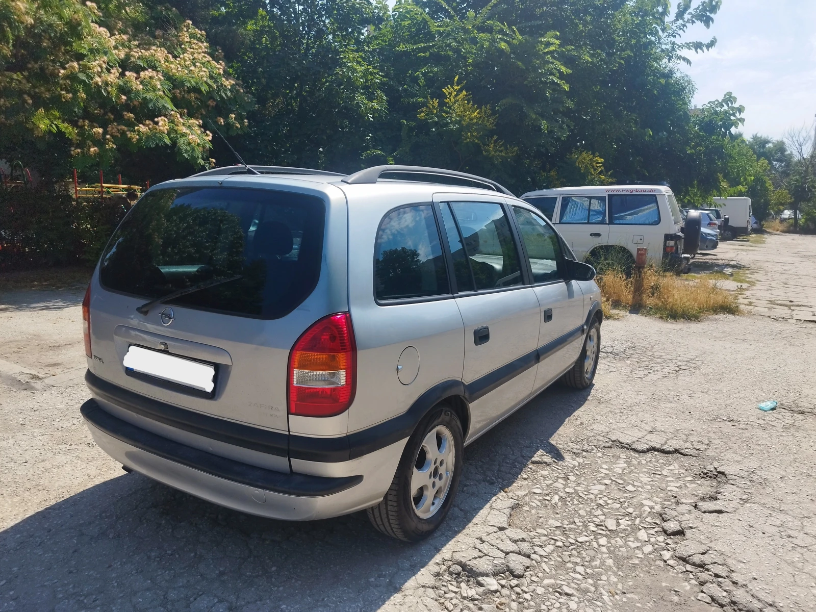 Opel Zafira, снимка 5 - Автомобили и джипове - 55123312