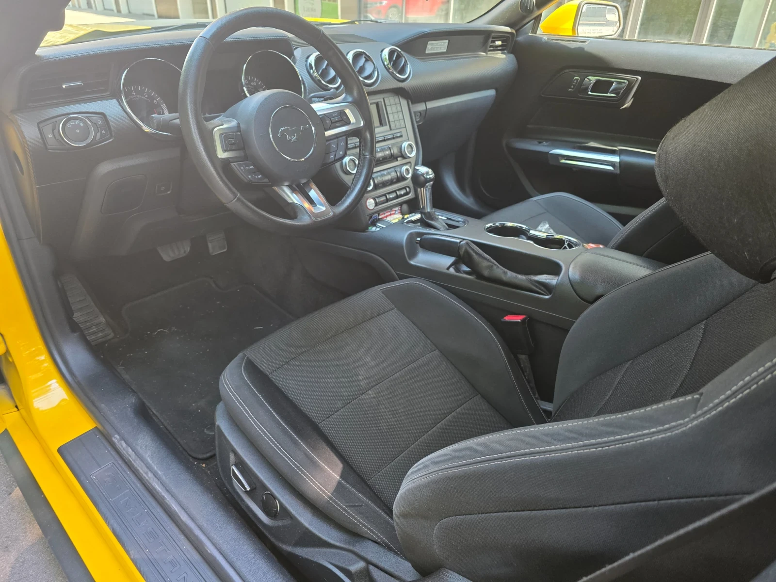Ford Mustang V6, 3.7 Кабрио, снимка 6 - Автомобили и джипове - 55206466