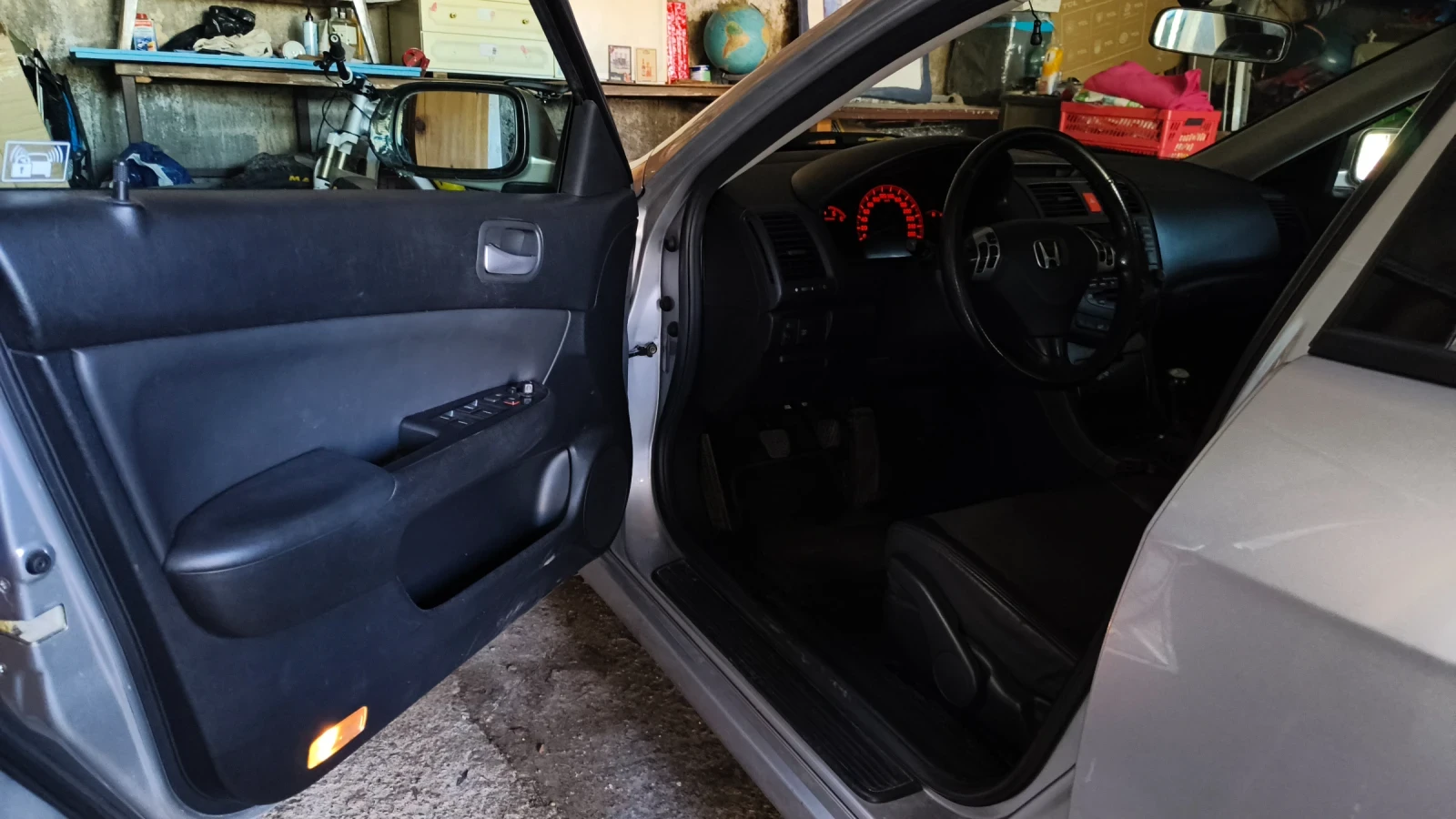 Honda Accord Tourer sport, снимка 13 - Автомобили и джипове - 55629827