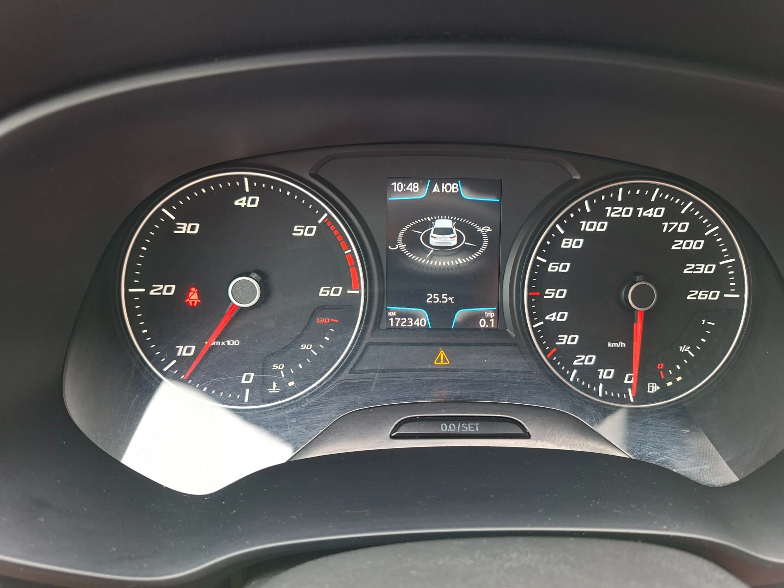 Seat Leon 1.6-TDI 105кс., снимка 11 - Автомобили и джипове - 55651543