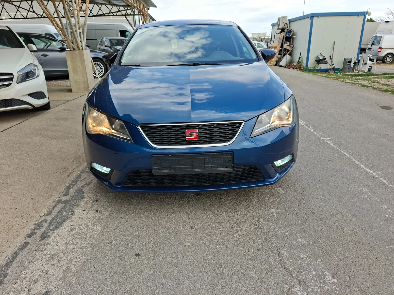 Seat Leon 1.6-TDI 105кс., снимка 2 - Автомобили и джипове - 55651543