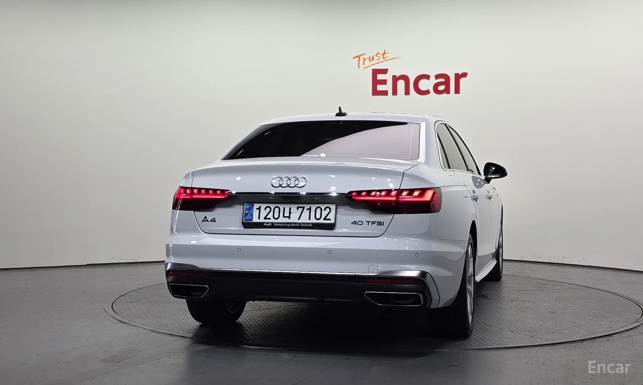 Audi A4 40TFSI* MATRIX* S* LINE* ОБДУХВАНЕ* ХЕДЪП* ДИСТРОН, снимка 4 - Автомобили и джипове - 55722661