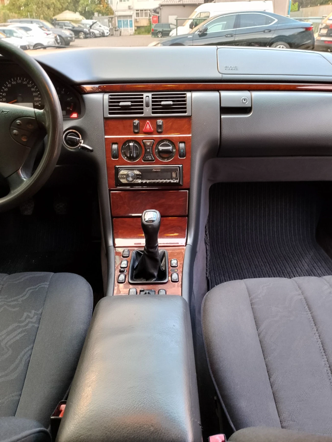 Mercedes-Benz E 220 220 cdi ! фейслифт ! , снимка 13 - Автомобили и джипове - 55922656