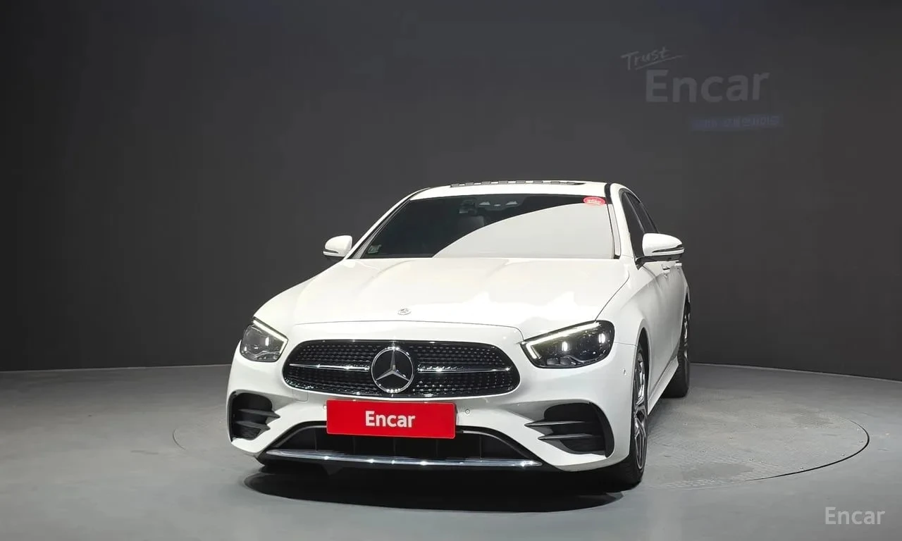 Mercedes-Benz E 220 * ДИСТРОНИК * ОБДУХВАНЕ * BURMESTER * АВТОКРЕДИТ, снимка 3 - Автомобили и джипове - 56083998