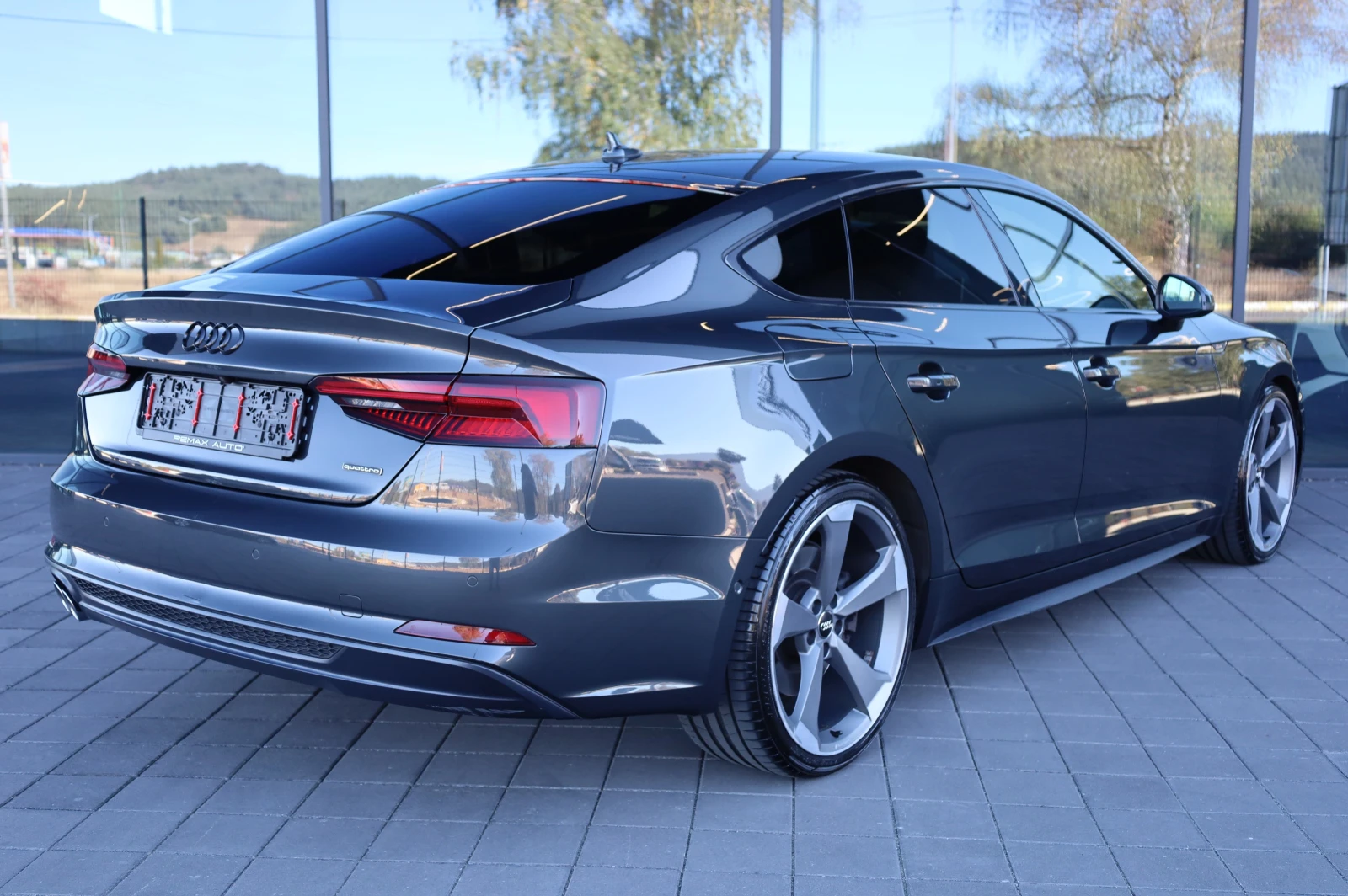 Audi A5 2XS-LINE* HD MATRIX LIGHTS* HEAD UP* KEYLESS* , снимка 9 - Автомобили и джипове - 56355167