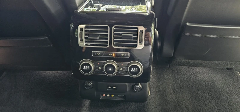 Land Rover Range rover vogue Autobiografi-L, снимка 16 - Автомобили и джипове - 52473240