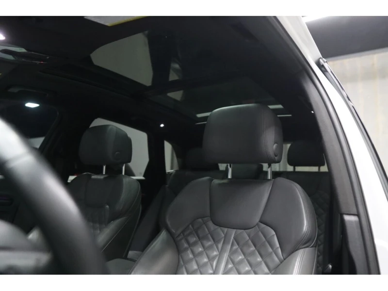 Audi SQ5 * АВТО КРЕДИТ* ЦЕНА ДО БГ * СЕРВИЗНА ИСТОРИЯ * , снимка 9 - Автомобили и джипове - 52914162