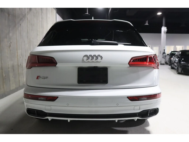 Audi SQ5 * АВТО КРЕДИТ* ЦЕНА ДО БГ * СЕРВИЗНА ИСТОРИЯ * , снимка 6 - Автомобили и джипове - 52914162