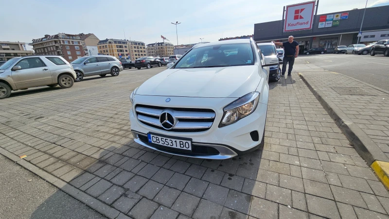 Mercedes-Benz GLA 200, снимка 4 - Автомобили и джипове - 52962828