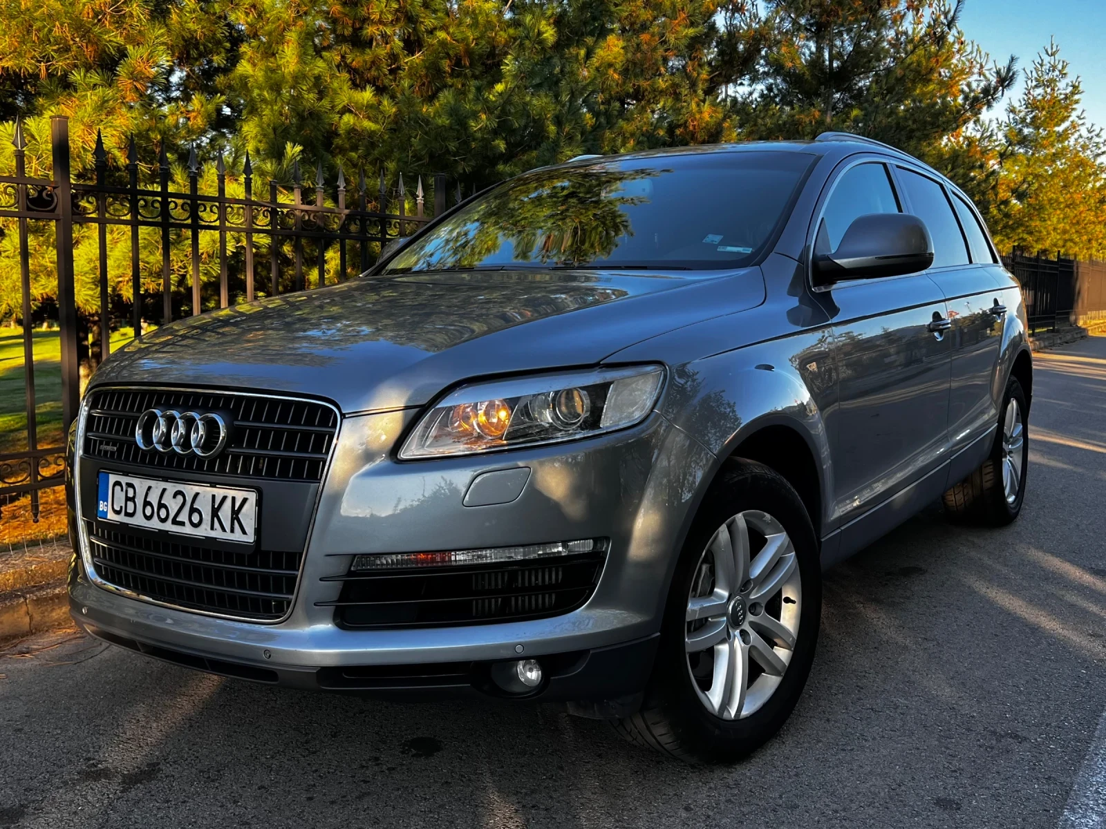 Audi Q7 3.0 TDI 5+ 2 ПЕРФЕКТНО СЪСТОЯНИЕ!  - изображение 2