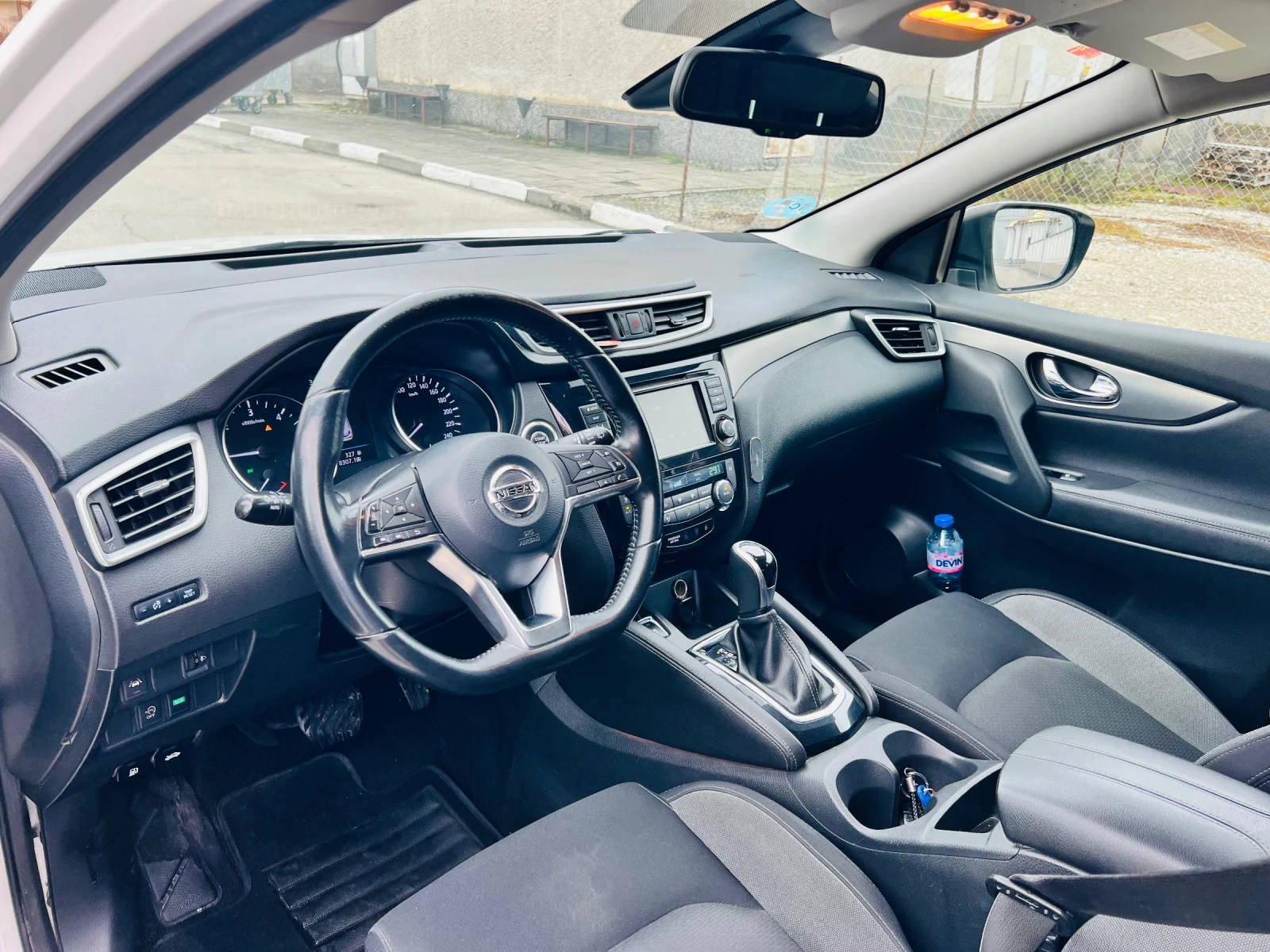 Nissan Qashqai  автомат 360 камери - изображение 9