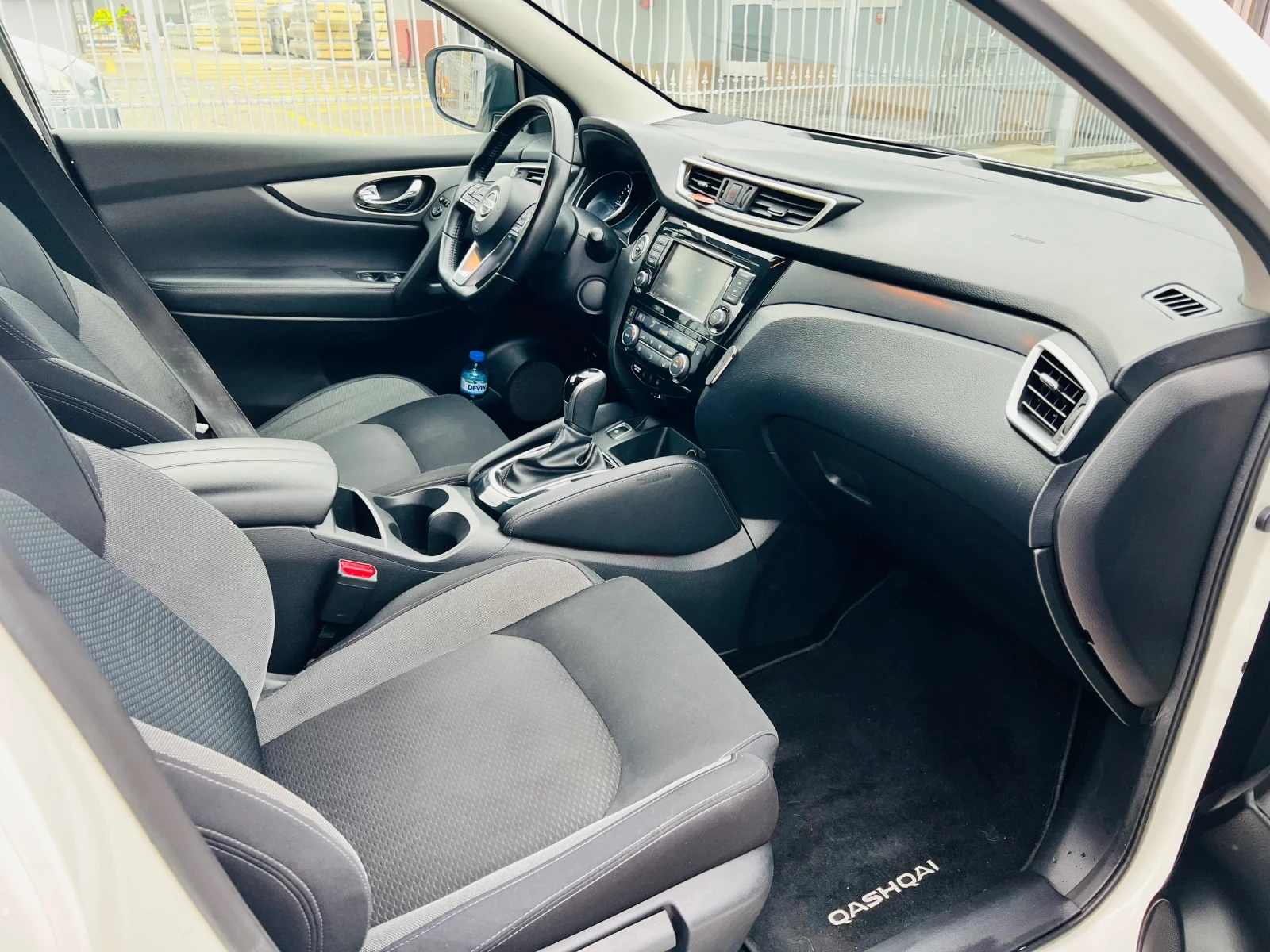 Nissan Qashqai  автомат 360 камери - изображение 10