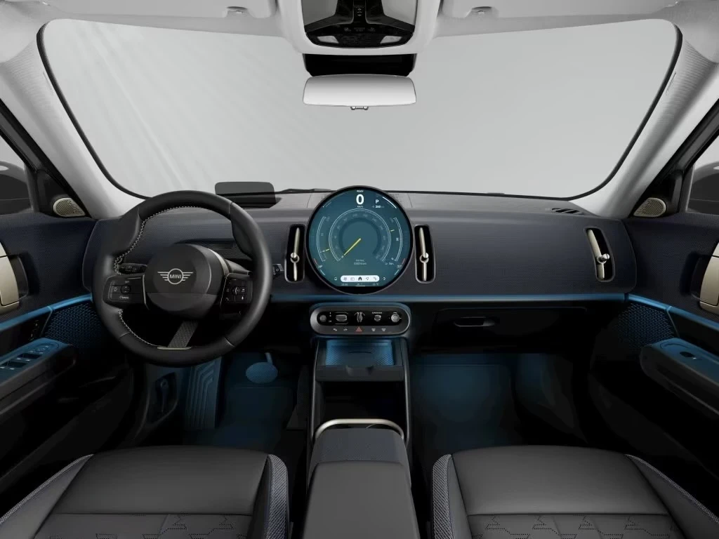 Mini Countryman SE ALL4 Paket XL DIST Winter Package Keyless PANO, снимка 9 - Автомобили и джипове - 54146695