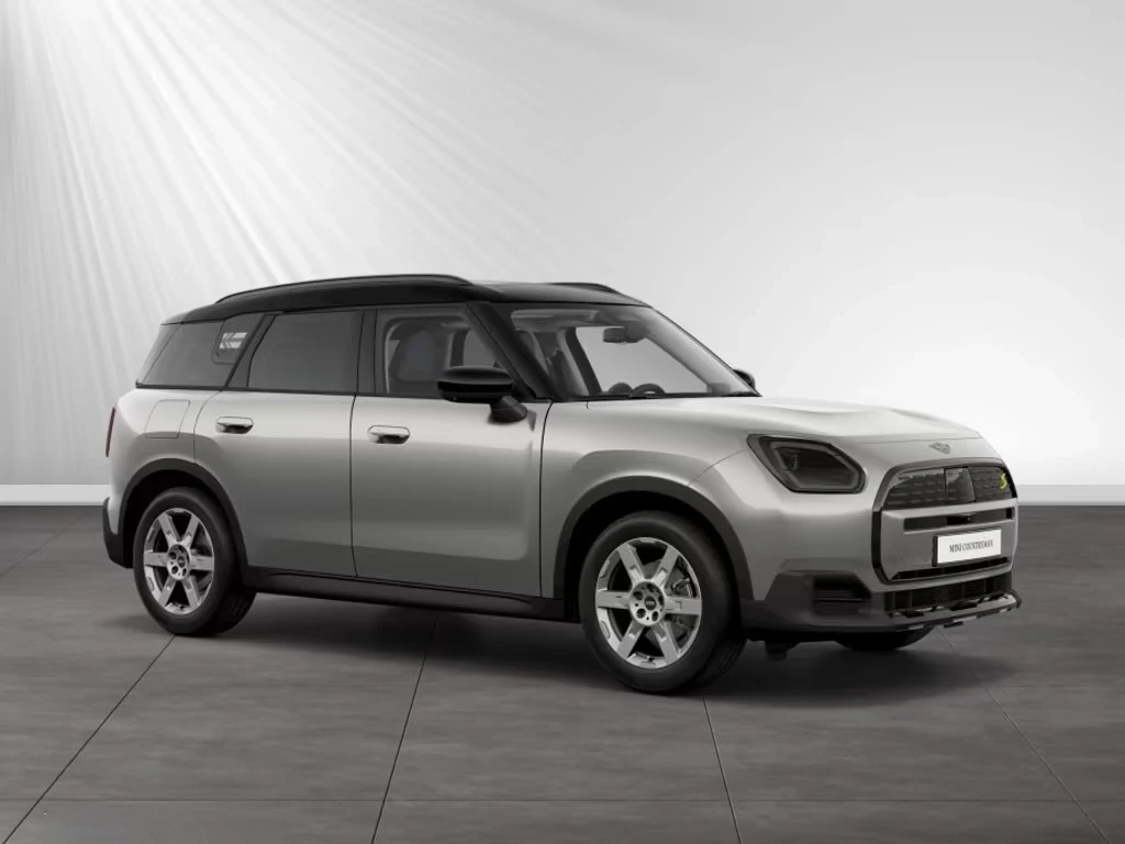 Mini Countryman SE ALL4 Paket XL DIST Winter Package Keyless PANO, снимка 3 - Автомобили и джипове - 54146695