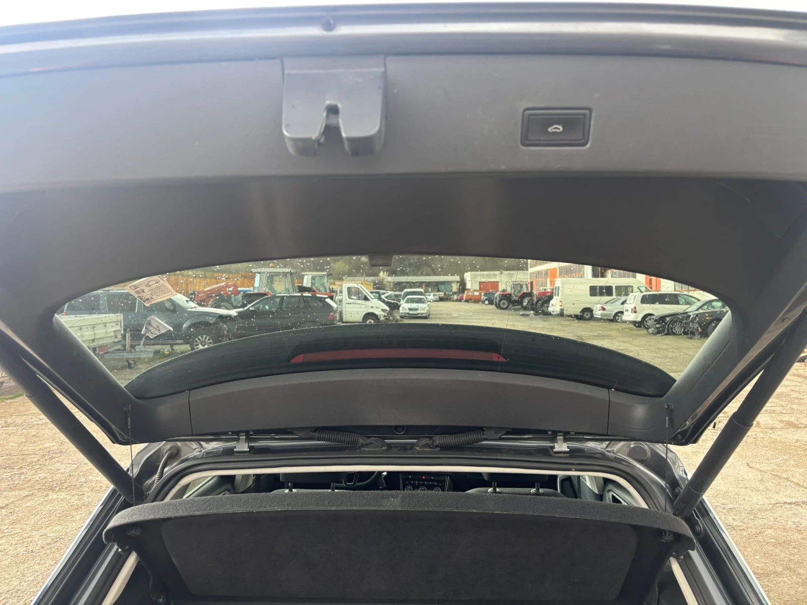 VW T-Roc Full Led, Печка, снимка 11 - Автомобили и джипове - 54662729