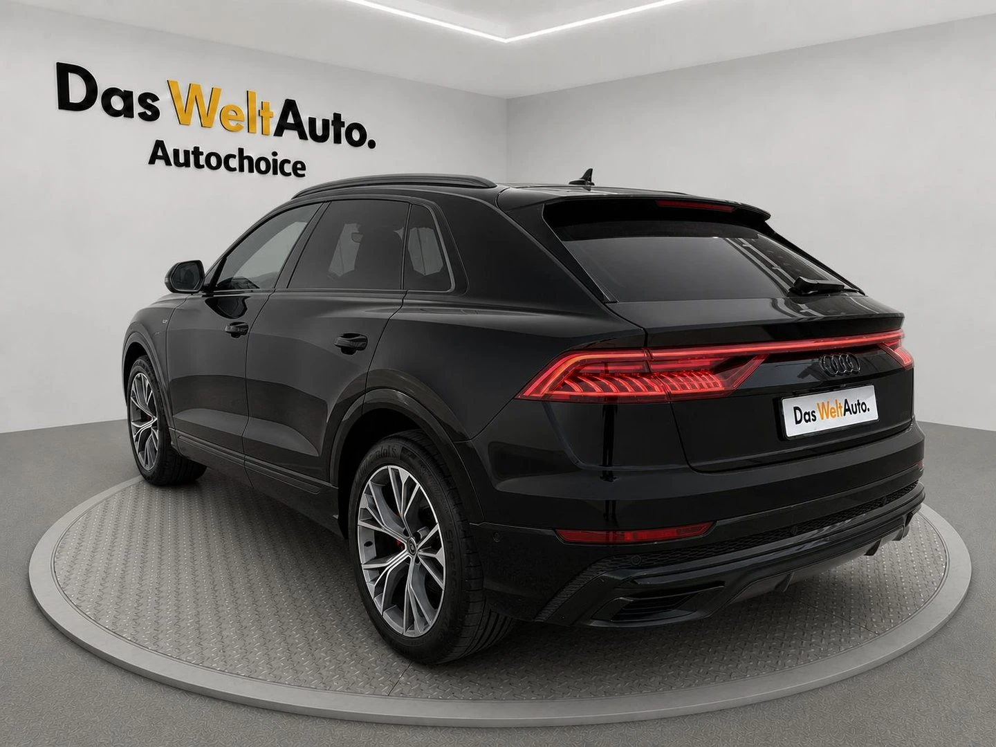 Audi Q8, снимка 7 - Автомобили и джипове - 56420457