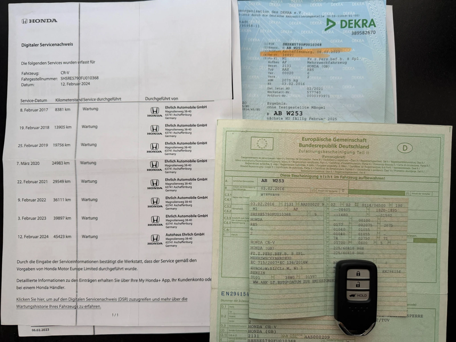 Honda Cr-v 2.0i* EXECUTIVE* 4x4* СЕРВИЗНА КНИЖКА С ПЪЛНА ИСТО, снимка 17 - Автомобили и джипове - 56073608