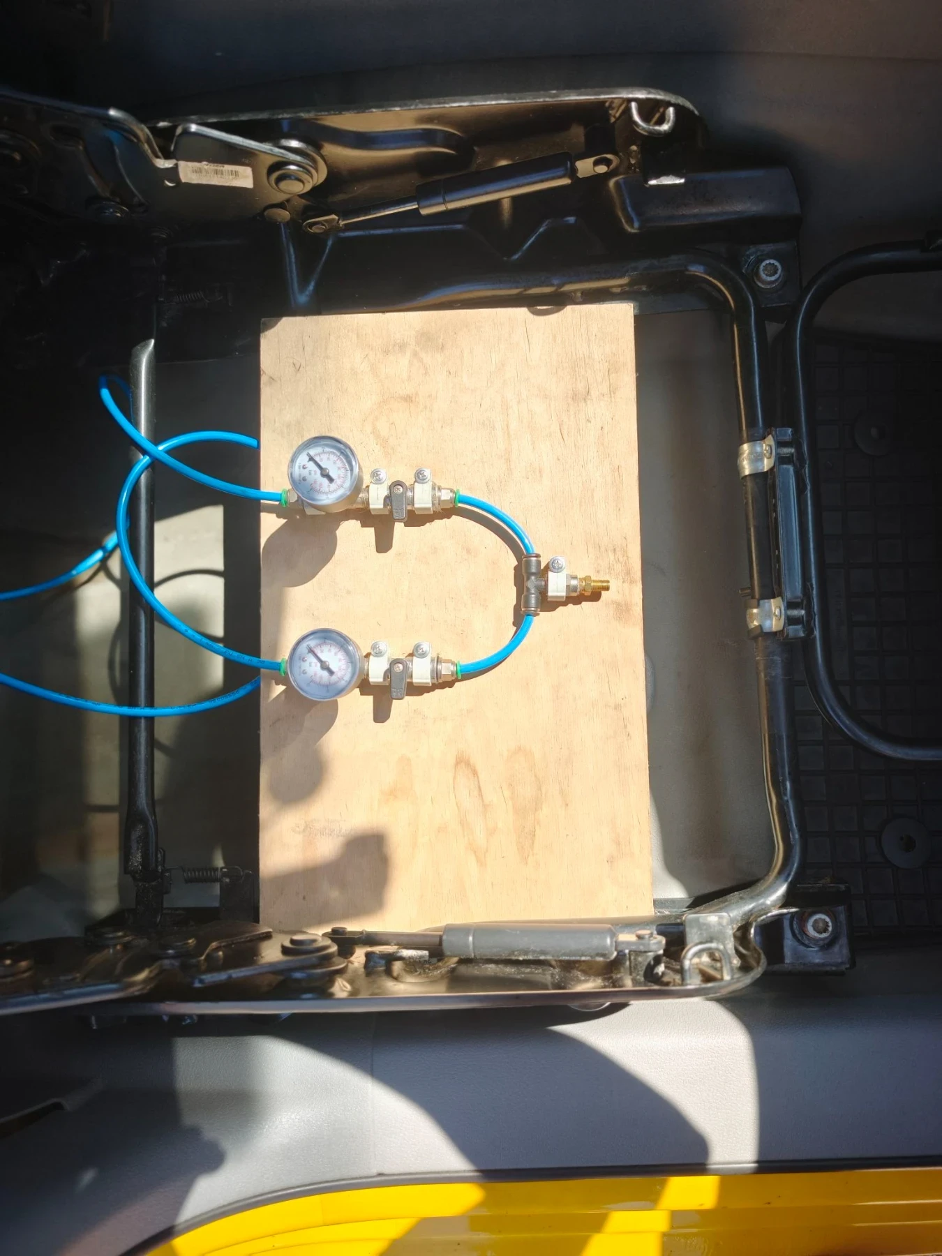 VW Caddy SDI, снимка 10 - Бусове и автобуси - 55743156