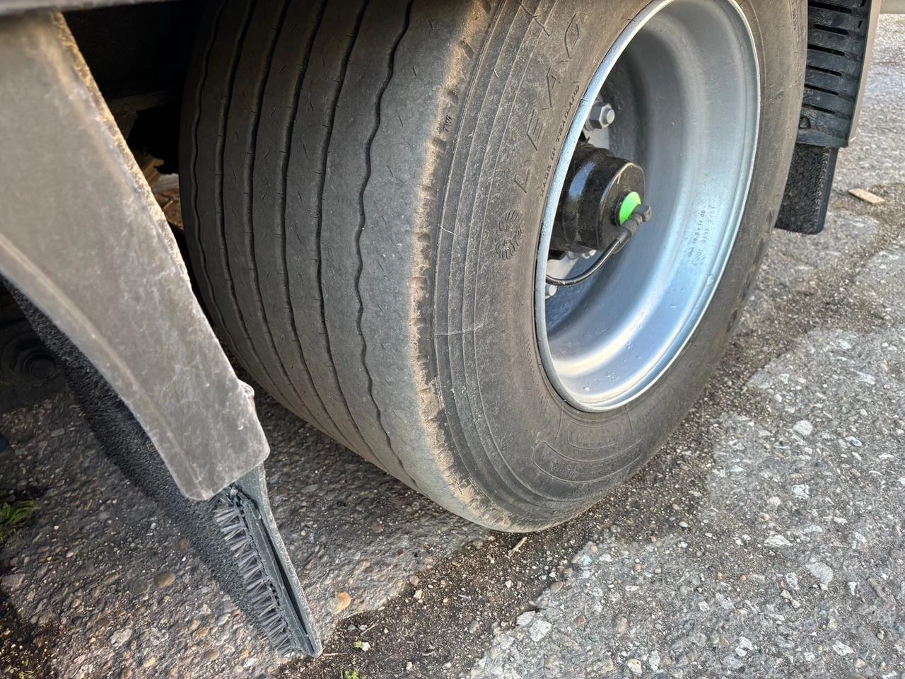 Полуремарке Krone, снимка 7 - Ремаркета - 54302345