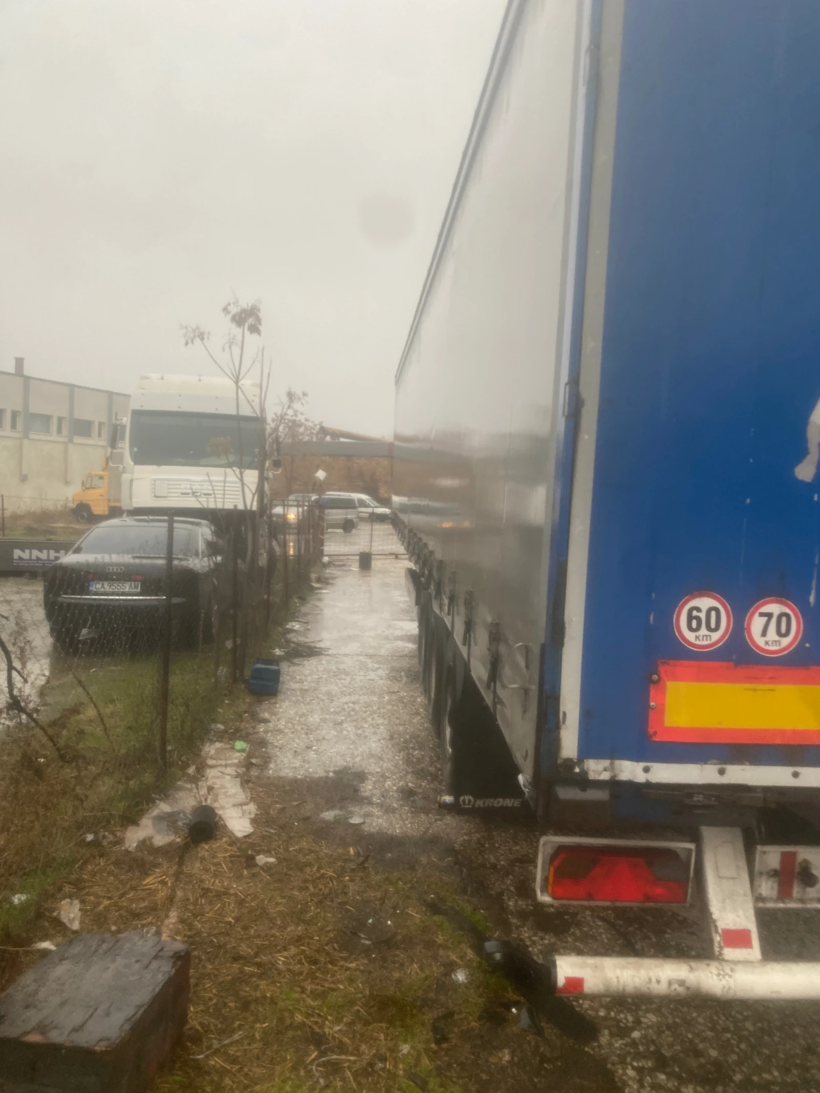 Полуремарке Krone, снимка 3 - Ремаркета - 55663329