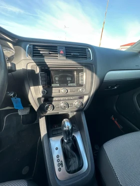 VW Jetta Хибрид, снимка 9