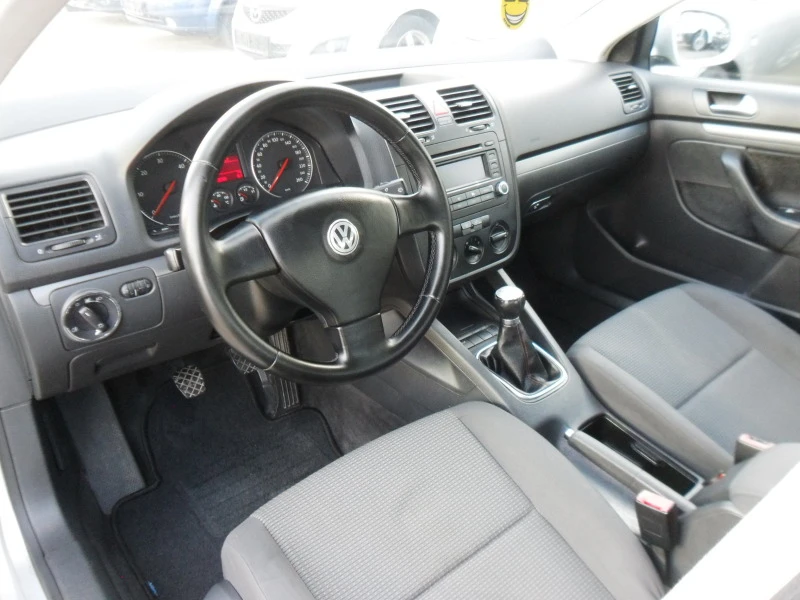 VW Jetta 1, 9-TDI-KLIMATIK-, снимка 8 - Автомобили и джипове - 45010667