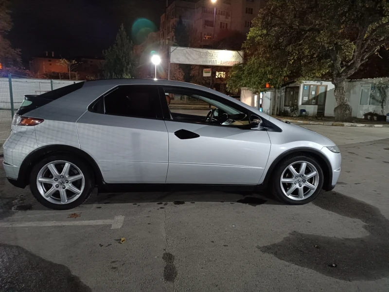 Honda Civic, снимка 4 - Автомобили и джипове - 49017444